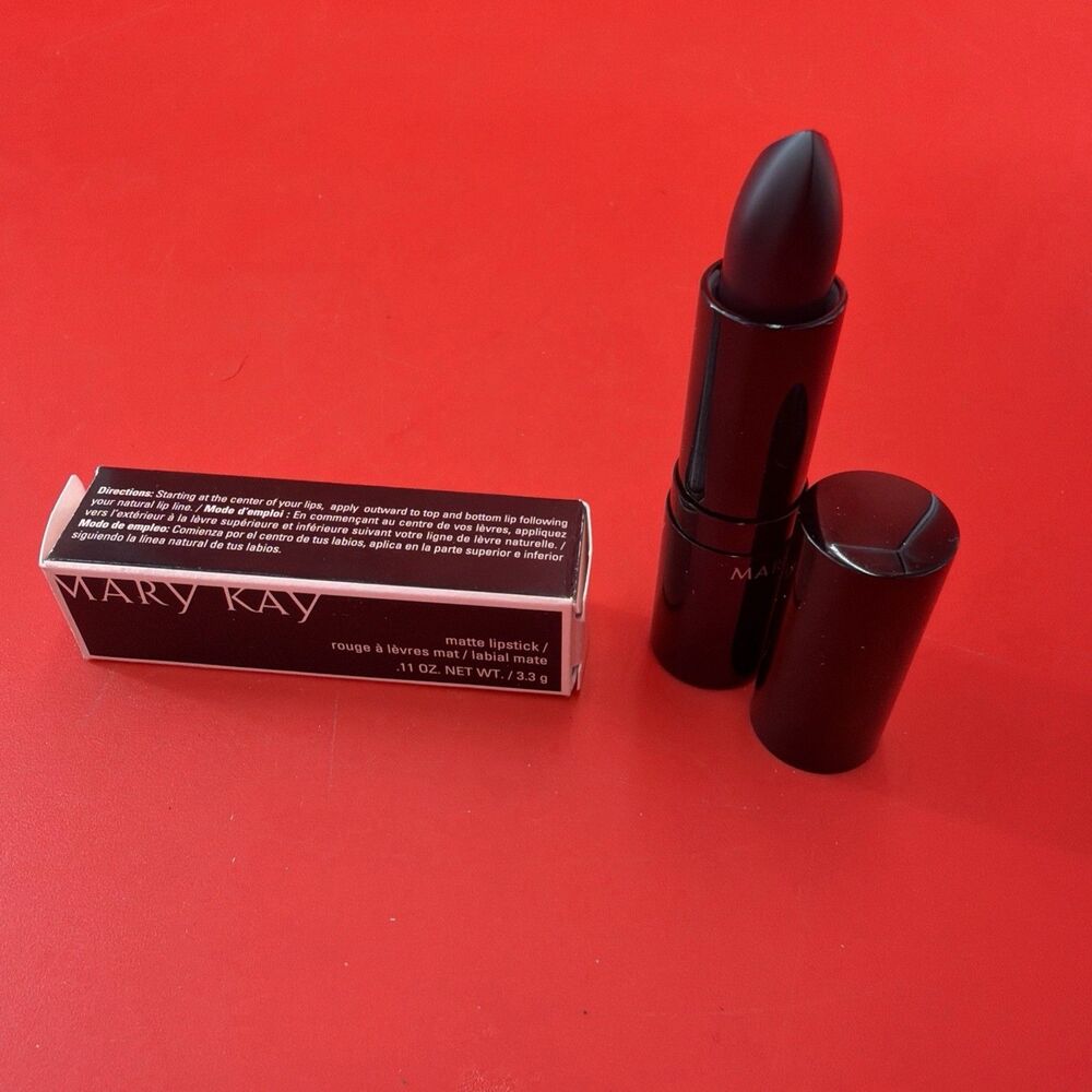 Mary Kay Matte Lipstick - Puro Mirtillo 136547 - New in Box